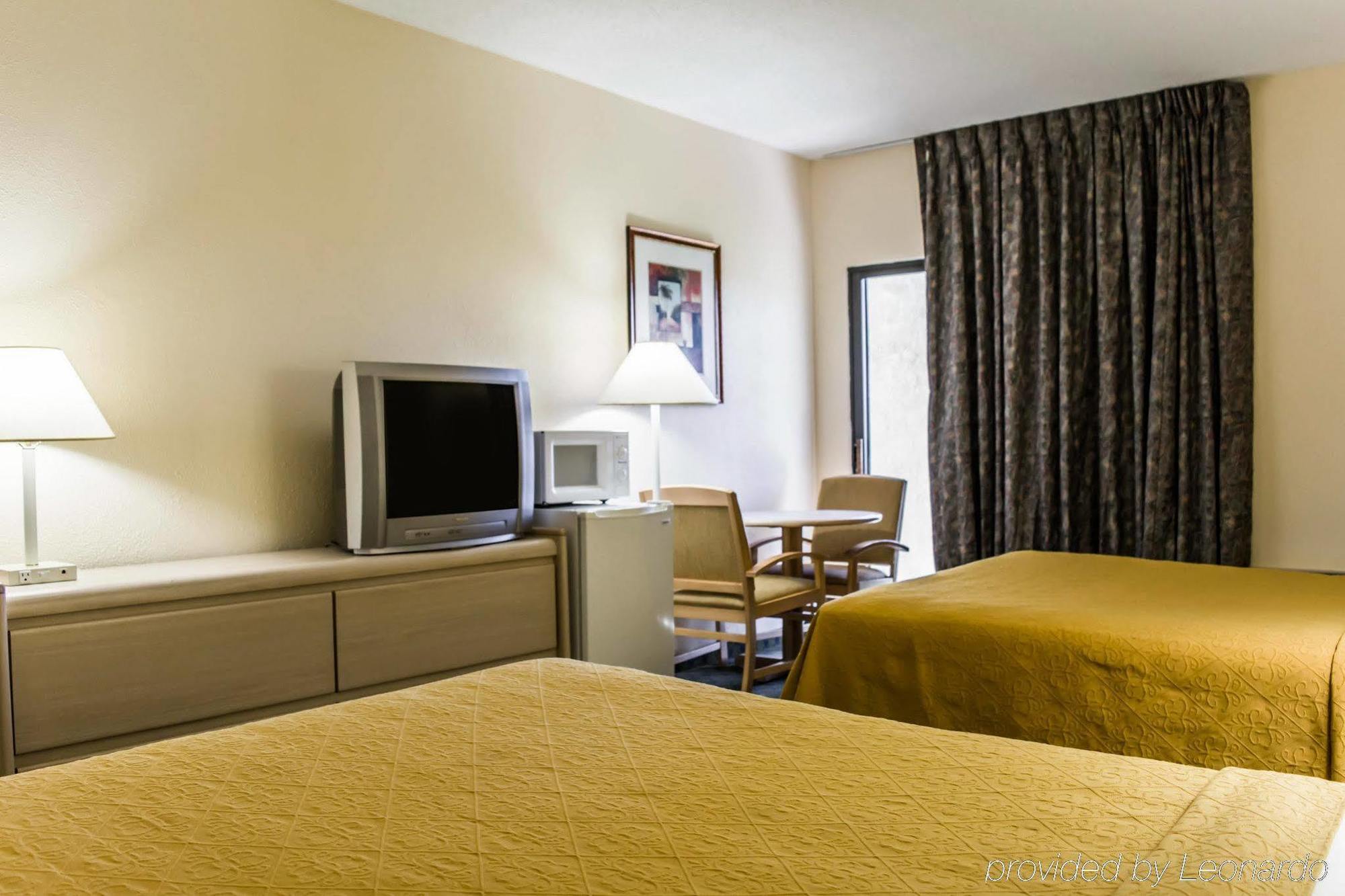 Quality Inn And Suites Golf Resort Golden Gate Kültér fotó